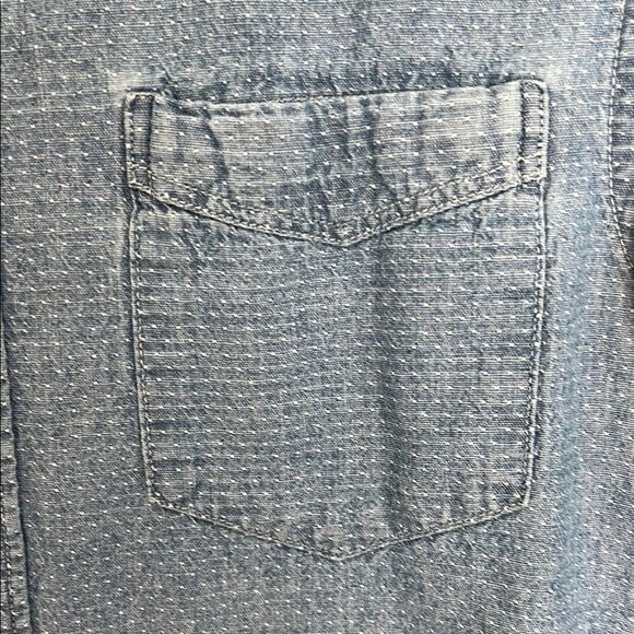 L.O.G.G Blue Denim Polka Dot Button-Up Shirt. SZ S Front Pocket Comfort & Style - Picture 4 of 9